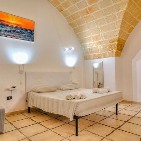 History Station Apartment Brindisi Luaran gambar